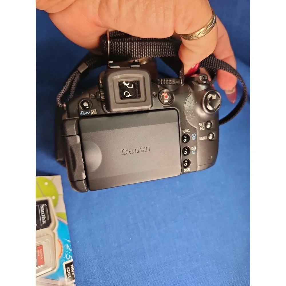 Canon PowerShot S5IS Digital 8.0 MP Camera S5 IS Tested w/Memory Card & Case